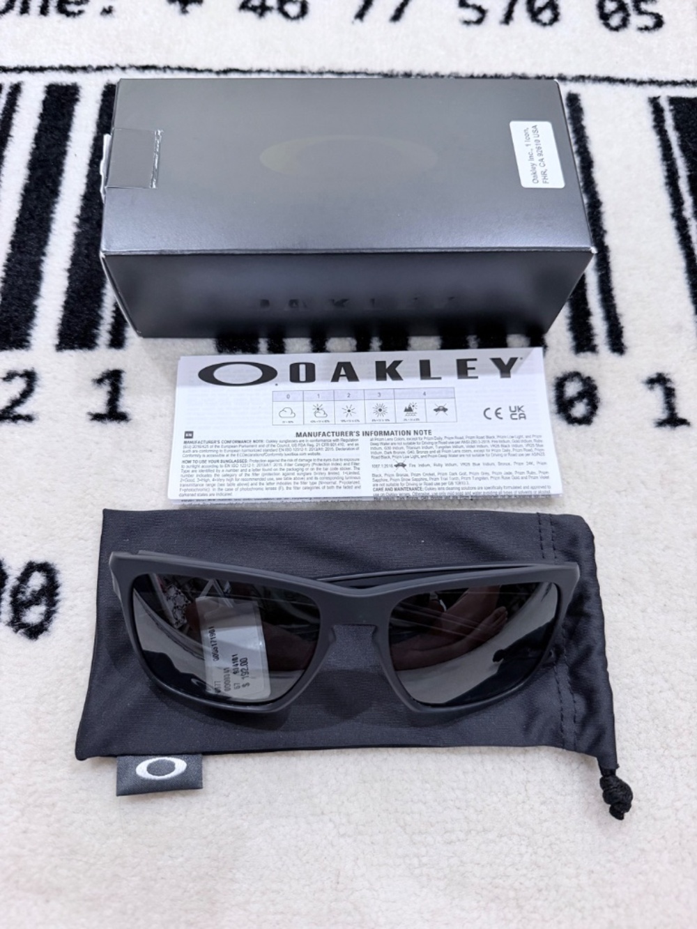 Oakley Sliver XL Polarized Iridium Grey Smoke Mirror Lens 57mm Matte Black Frame